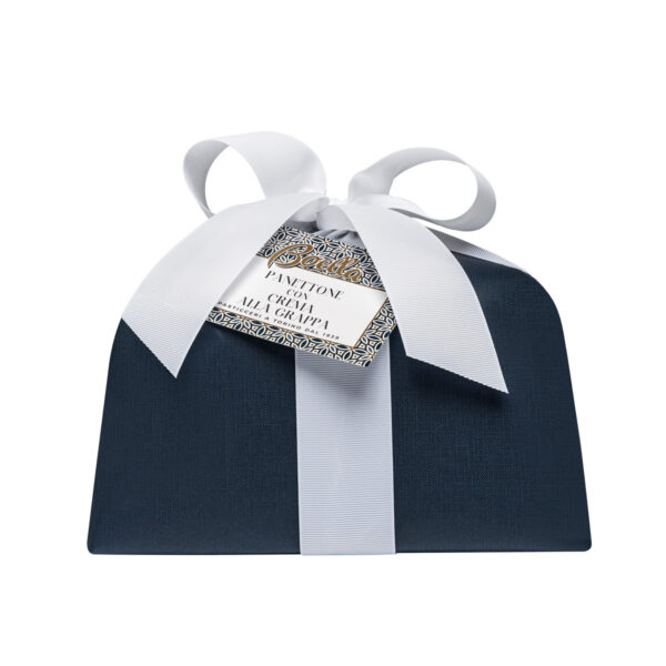 Panettone con crema alla grappa